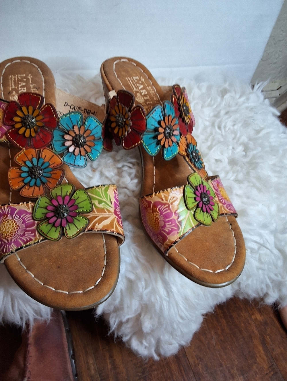 L’Artiste Floral Leather Slide Sandals 3D Flower Block Heel Mules 41/9.5-10 NEW - Picture 7 of 10